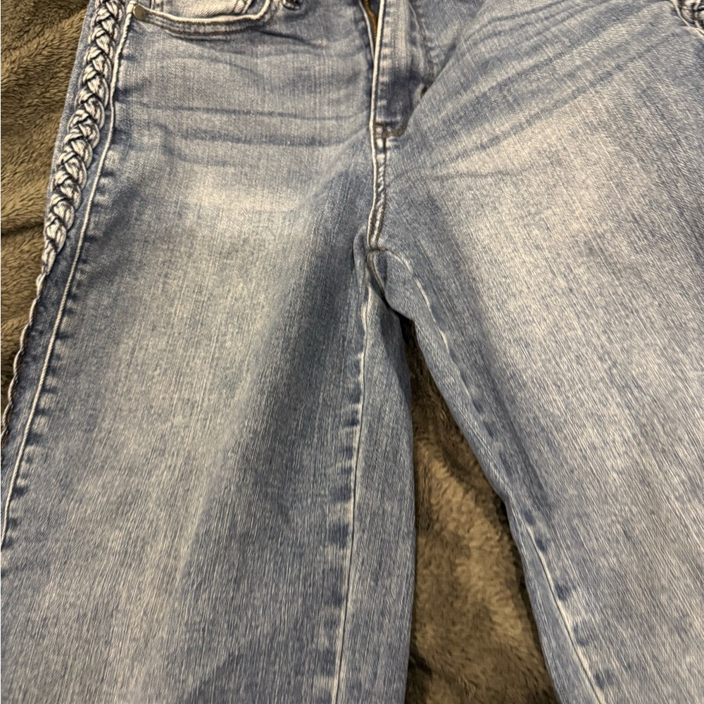 *SOLD** Judy Blue Size 6 Cropped Braided straight/wide leg jeans.